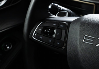 Подержанный автомобиль Exeed LX 2023 года (22 фото)