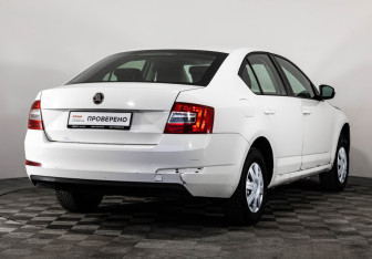 Подержанный автомобиль Skoda Octavia Liftback 2015 года (5 фото)