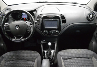 Подержанный автомобиль Renault Kaptur 2017 года (14 фото)