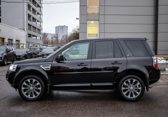 Подержанный автомобиль Land Rover Freelander 2012 года (9 фото)