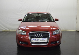 Подержанный автомобиль Audi A3 Hatchback 2005 года (2 фото)