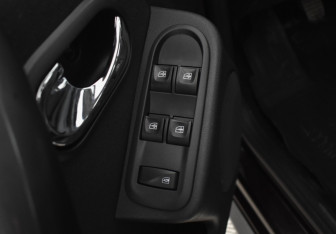 Подержанный автомобиль Renault Duster 2017 года (16 фото)