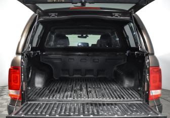 Подержанный автомобиль Volkswagen Amarok 2016 года (20 фото)