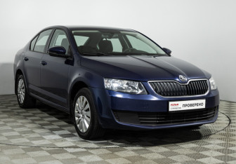 Подержанный автомобиль Skoda Octavia Liftback 2015 года (3 фото)