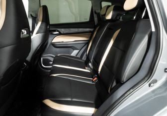 Подержанный автомобиль LIVAN X6PRO 2023 года (10 фото)