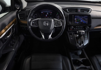 Подержанный автомобиль Honda CR-V 2017 года (10 фото)