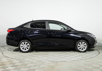 Подержанный автомобиль Changan Alsvin 2023 года (4 фото)