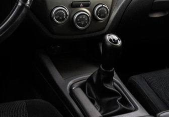 Подержанный автомобиль Subaru Impreza Hatchback 2008 года (13 фото)