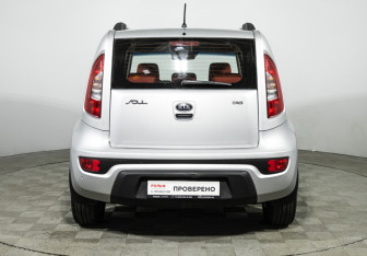 Подержанный автомобиль Kia Soul 2012 года (6 фото)