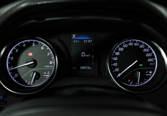 Подержанный автомобиль Toyota Camry Sedan 2021 года (12 фото)