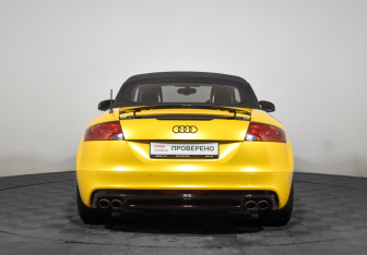Подержанный автомобиль Audi TTS Roadster 2008 года (6 фото)