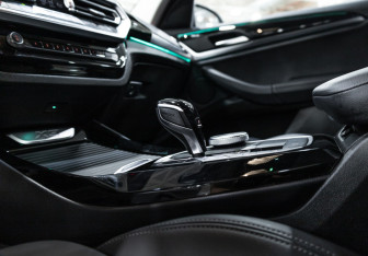 Подержанный автомобиль BMW X3 2022 года (24 фото)