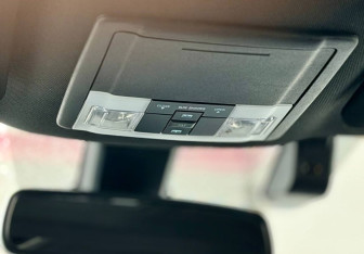 Подержанный автомобиль Ford Explorer 2018 года (26 фото)