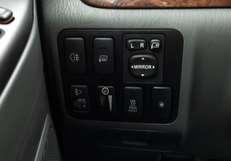 Подержанный автомобиль Toyota Land Cruiser Prado 2007 года (18 фото)