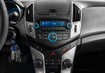 Подержанный автомобиль Chevrolet Cruze Sedan 2013 года (16 фото)