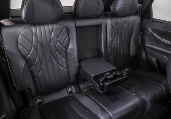 Подержанный автомобиль Jaecoo J8 2024 года (30 фото)