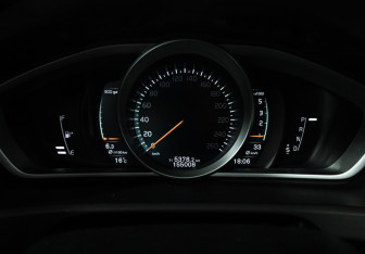 Подержанный автомобиль Volvo V40 Cross Country 2017 года (12 фото)