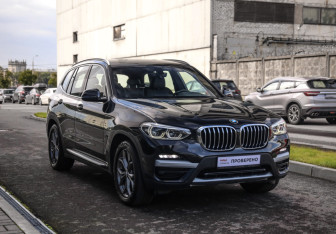 Подержанный автомобиль BMW X3 2021 года (5 фото)