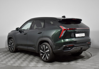 Подержанный автомобиль Geely Atlas 2024 года (7 фото)