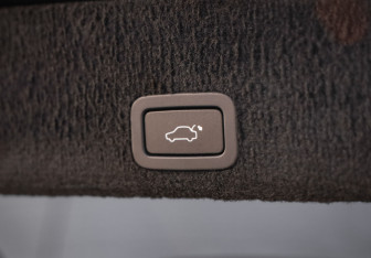 Подержанный автомобиль Volvo XC60 2013 года (31 фото)