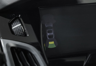 Подержанный автомобиль Ford Focus Hatchback 2013 года (13 фото)