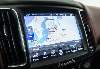 Подержанный автомобиль Maserati Levante 2017 года (27 фото)