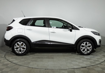 Подержанный автомобиль Renault Kaptur 2017 года (4 фото)