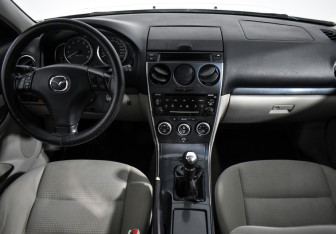 Подержанный автомобиль Mazda 6 Sedan 2005 года (14 фото)