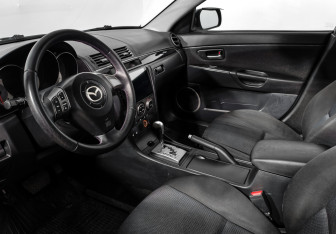 Подержанный автомобиль Mazda 3 Sedan 2006 года (9 фото)