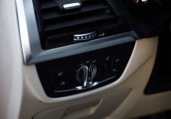 Подержанный автомобиль BMW X4 2019 года (25 фото)