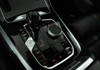 Подержанный автомобиль BMW X7 2019 года (17 фото)