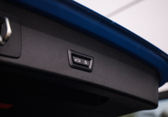 Подержанный автомобиль BMW X1 2021 года (32 фото)