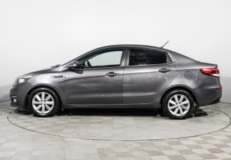 Подержанный автомобиль Kia Rio Sedan 2015 года (8 фото)