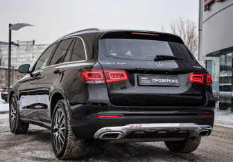 Подержанный автомобиль Mercedes-Benz GLC Coupe 2020 года (8 фото)