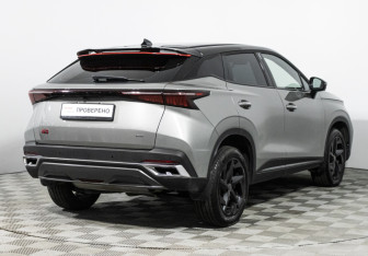 Подержанный автомобиль Omoda C5 2023 года (5 фото)