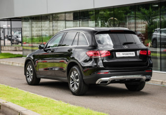 Подержанный автомобиль Mercedes-Benz GLC Coupe 2020 года (8 фото)