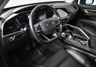 Подержанный автомобиль Geely Tugella 2021 года (9 фото)
