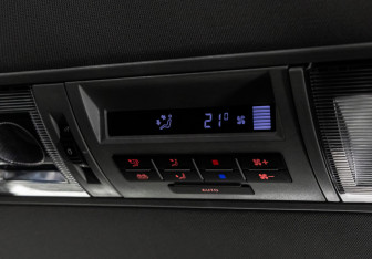 Подержанный автомобиль Volkswagen Caravelle 2016 года (20 фото)