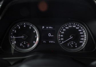 Подержанный автомобиль Hyundai Sonata 2021 года (13 фото)