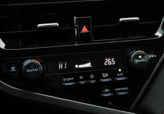 Подержанный автомобиль Toyota Camry Sedan 2021 года (23 фото)