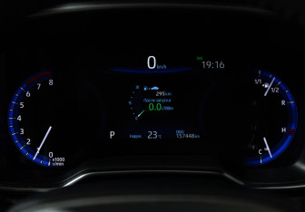 Подержанный автомобиль Toyota Corolla Sedan 2019 года (12 фото)