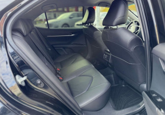 Подержанный автомобиль Toyota Camry Sedan 2019 года (24 фото)