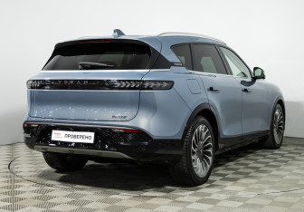 Подержанный автомобиль Voyah Free 2023 года (5 фото)