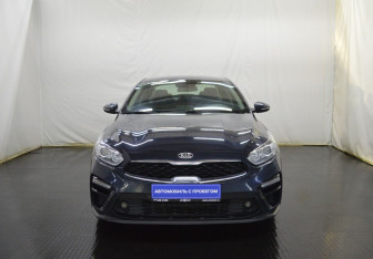 Подержанный автомобиль Kia Cerato Sedan 2021 года (2 фото)