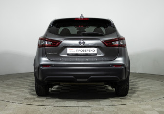 Подержанный автомобиль Nissan Qashqai 2021 года (6 фото)