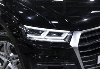 Подержанный автомобиль Audi Q5 2017 года (7 фото)