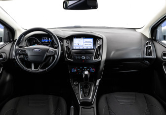 Подержанный автомобиль Ford Focus Wagon 2018 года (10 фото)