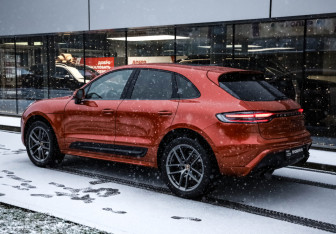 Подержанный автомобиль Porsche Macan 2022 года (5 фото)