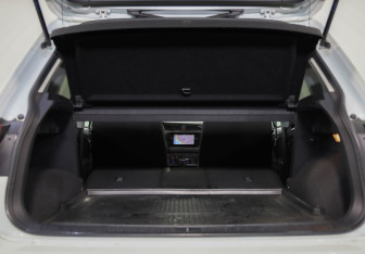 Подержанный автомобиль Volkswagen Tiguan 2021 года (30 фото)