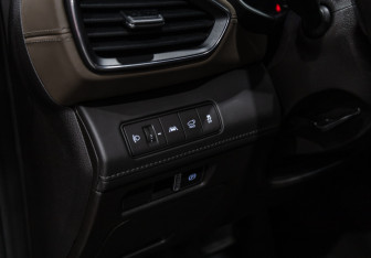 Подержанный автомобиль Hyundai Santa Fe 2021 года (19 фото)